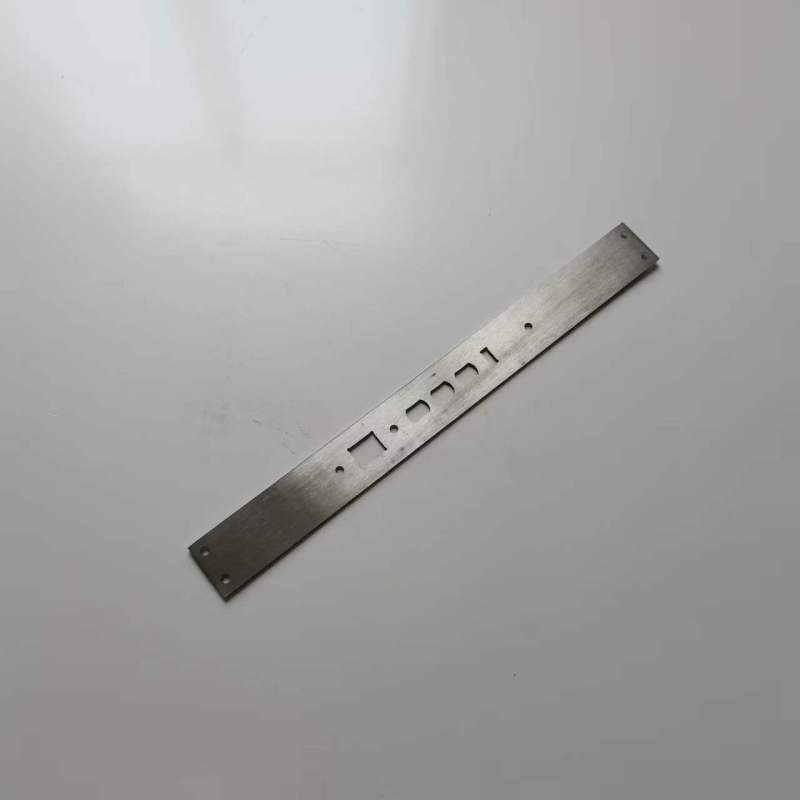 帮客材配全新原装推拉导向板 JP5120K-1-LS(40*388)直角双孔 收前务必验货高清大图