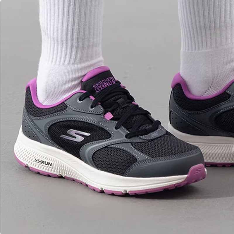 斯凯奇女款跑步运动鞋128280W/BKPR-10双高清大图