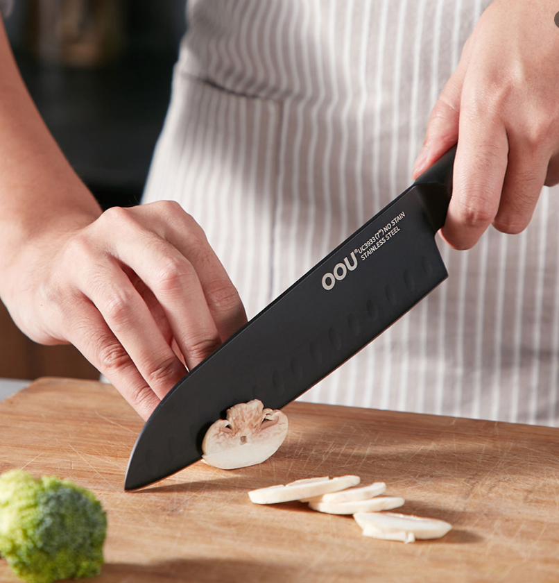 OOU!黑刃系列UC3933厨师刀精准切割锋利耐用安全握柄稳固操控