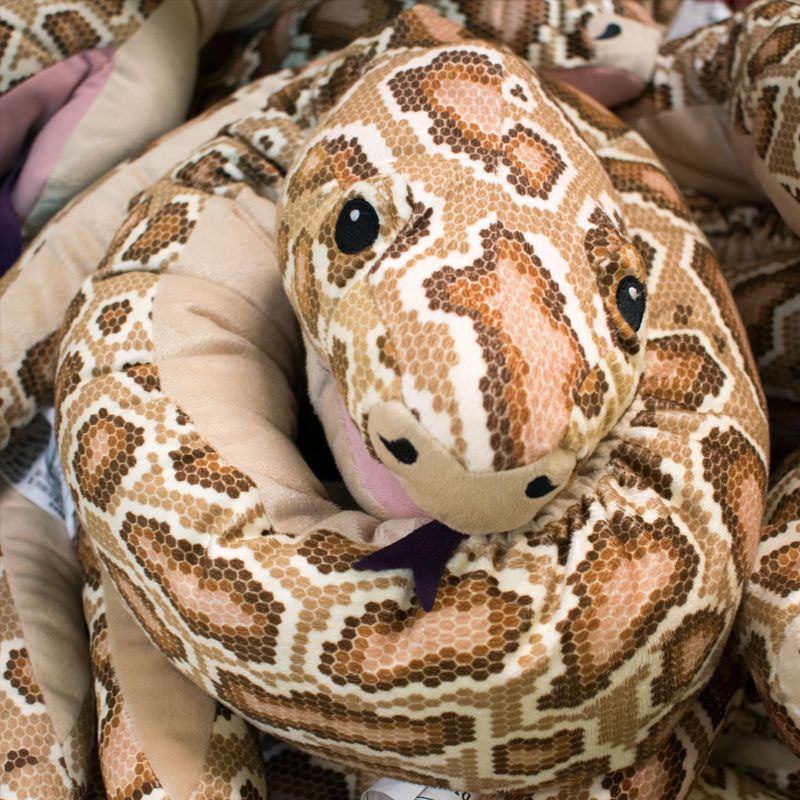 宜家尤恩格斯库格毛绒儿童玩具蛇仿真蟒蛇创意搞怪手套玩具蛇缅甸蛇