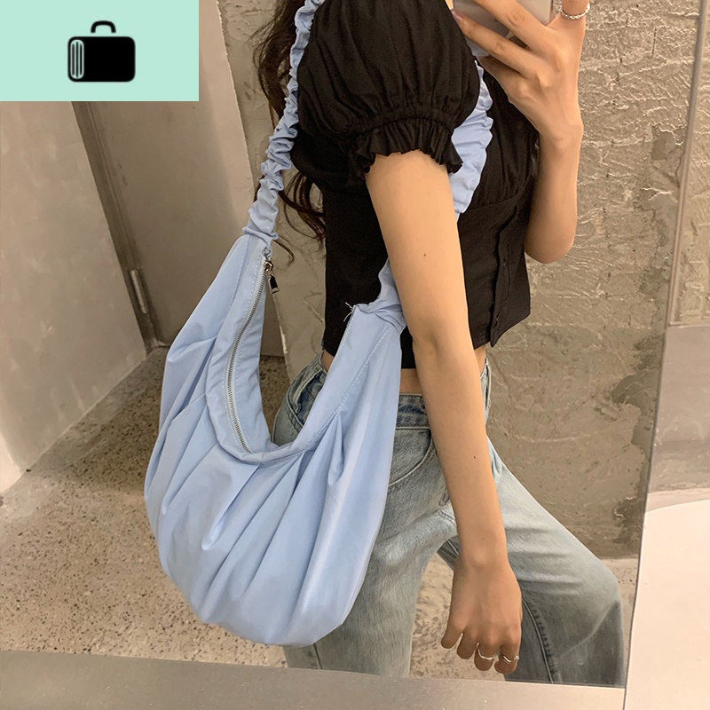 SEOUL极简风搭配单品bag~韩系极简主义少女慵懒百搭褶皱饺子包包NEWLAKE高清大图
