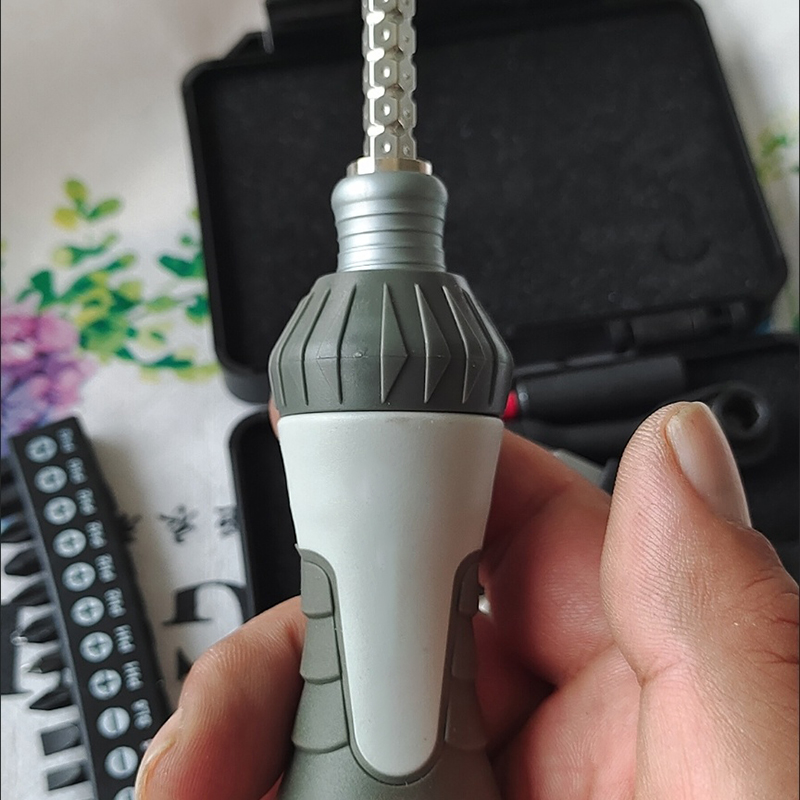 洋蝲蝲 棘轮两用螺丝刀 一字十字6*180mm 把高清大图