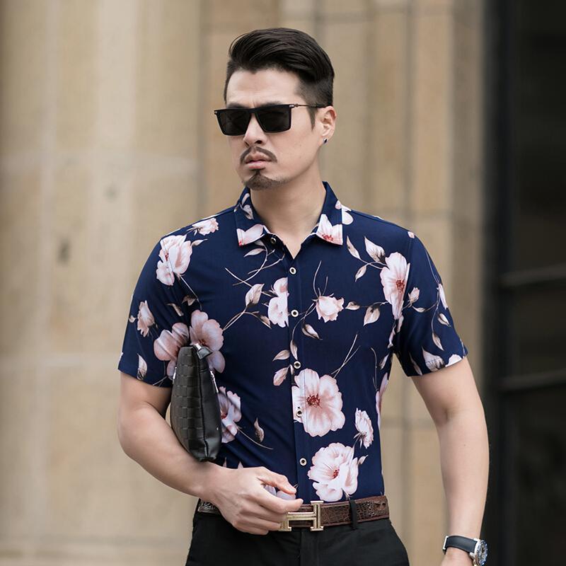 梵克公牛新款夏季男短袖韩版花色衬衫青年短袖模特图