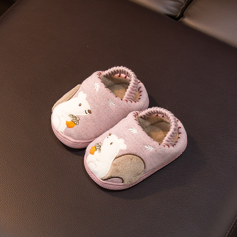 藕红【松鼠绑带】 内长12cm视频介绍_宝宝棉拖鞋秋冬2-3岁婴儿后跟女