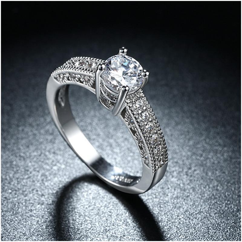 R822-CCouple Love Gold Rings铂金订婚戒指男女钻石情侣简约日韩送女朋友七夕情人节礼物