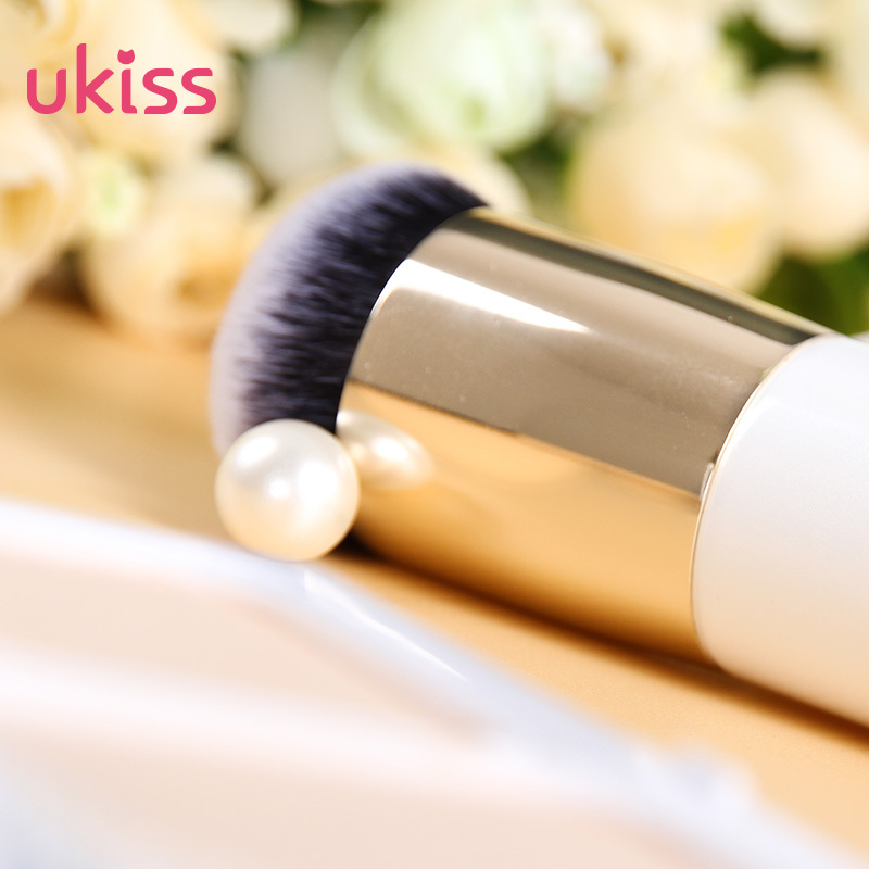 UKISS/悠珂思便携化妆刷散粉刷腮红刷蜜粉刷彩妆刷bb霜化妆工具面刷