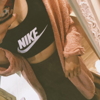 耐克（NIKE）文胸女运动健身内衣聚拢bra胸衣训练快干背心899371-
