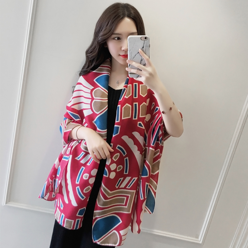 盛世尼曼夏季海边防晒披肩女纱巾两用薄款民族风旅游丝巾秋冬长款保暖