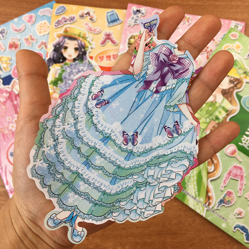 芭比公主贴纸画女孩换衣服卡换装贴纸女孩儿童益智专注力训练>800_800