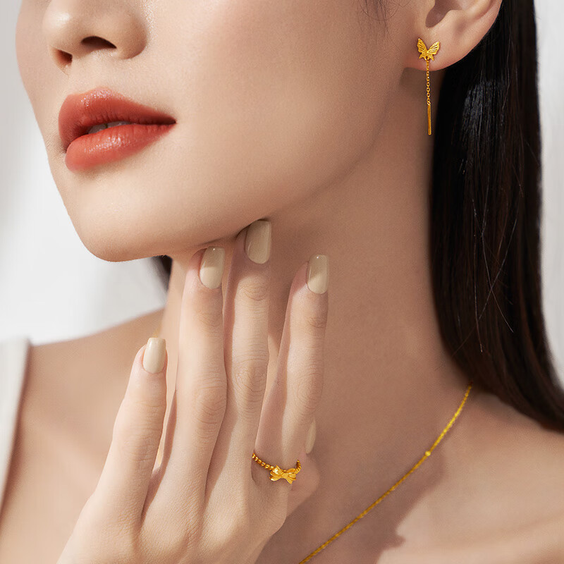 周大福七夕 灵动仙气 流苏蝴蝶 足金黄金耳环耳饰(工费:160计价)eof