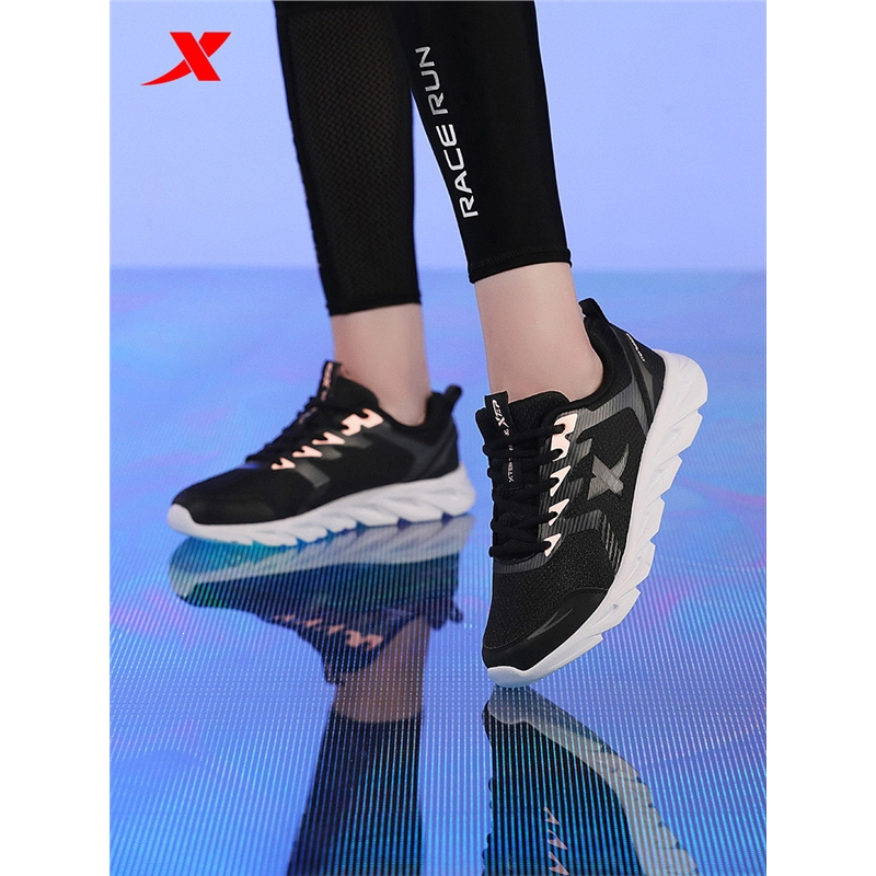 特步xtep女鞋减震跑步鞋2021夏季轻便休闲鞋网面透气运动鞋女跑鞋鞋子