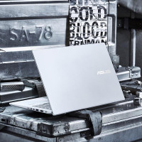 华硕(ASUS) VivoBook15 V5000FL8265 15.6英寸四面窄边轻薄游戏笔记本电脑(i5-8265U 4G 512GBSSD MX110 2G独显)银色 定制