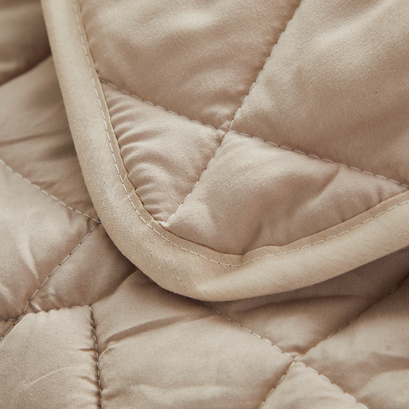 恒源祥 HYX048ZX全棉靠垫被-蓝棕格靠垫40*40cm 打开100*150cm高清大图