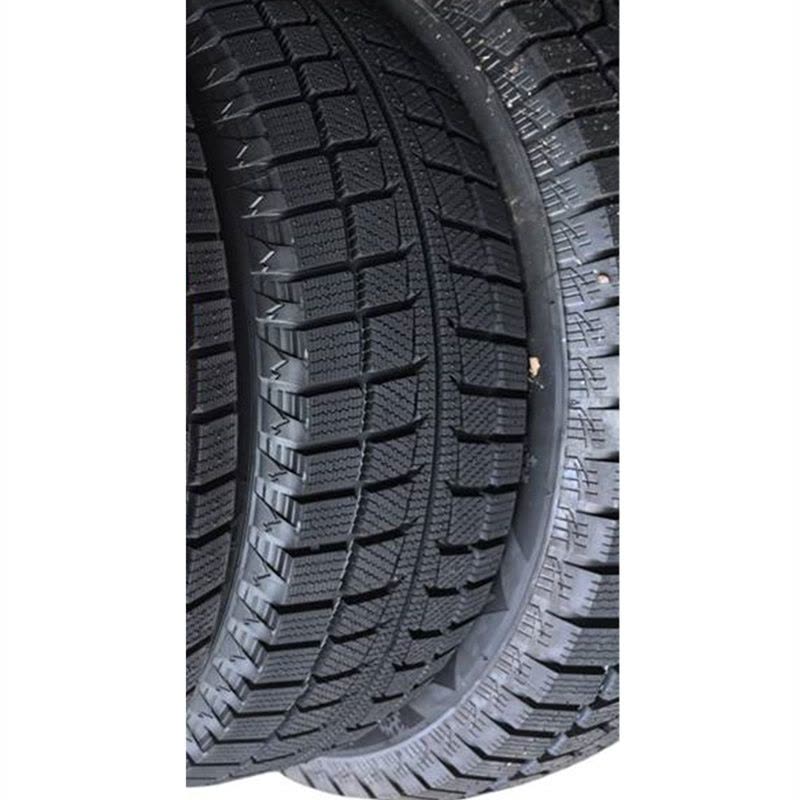朝阳 雪地胎245/70R16 条图片