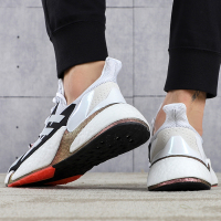 阿迪达斯鞋男2021夏季新款运动鞋Boost鞋子轻便缓震跑步鞋FW8388