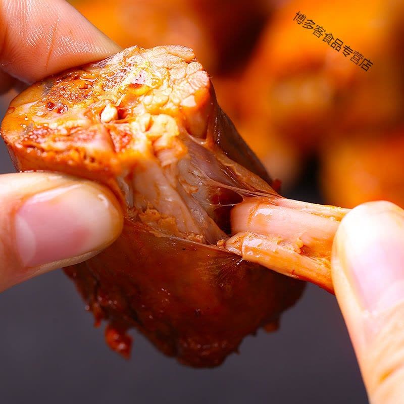 [特价50包]香辣鸭脖子网红零食即食小包装卤味熟食休闲小吃2包图片
