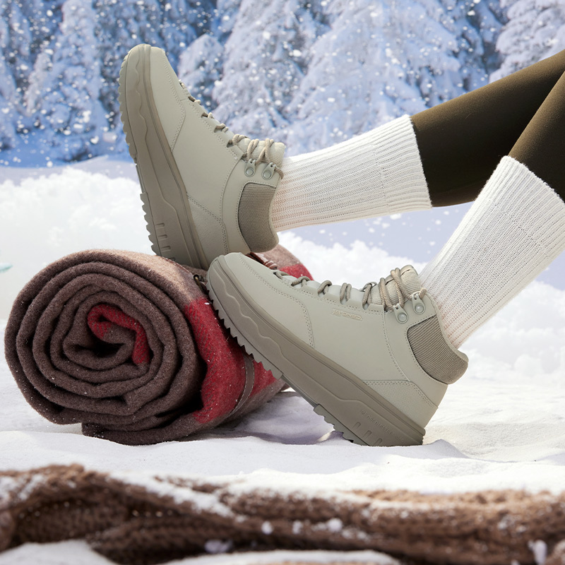 雪语丨361°女鞋加绒运动鞋冬季保暖大棉鞋高帮加毛板鞋雪地靴女高清大图