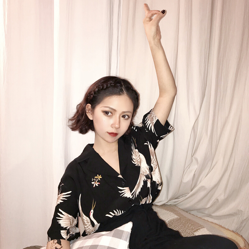 ins超火上衣夏季仙鹤衬衫女宽松短袖复古风翻领薄款雪纺衫学生潮黑色均码