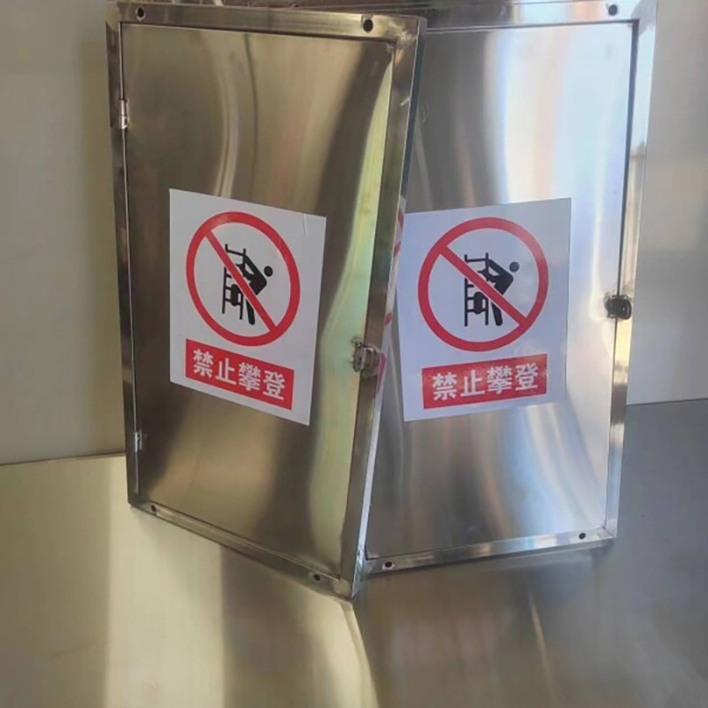 爬梯门定制材质:2mm不锈钢50*50CM 四周不锈钢方管:3.0cm高清大图