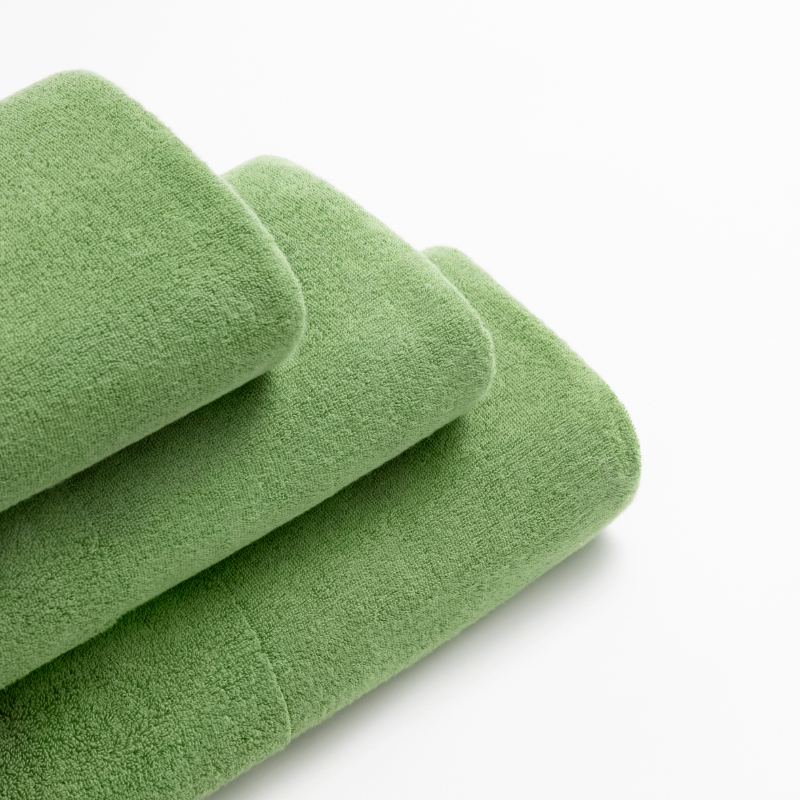 洁玉(Jeyu)愈.云上彩虹三套巾A款DSJ-2301轻柔款毛巾*2条(嫩橘绿+橄榄石绿)+轻柔款浴巾*1条(芽绿)高清大图