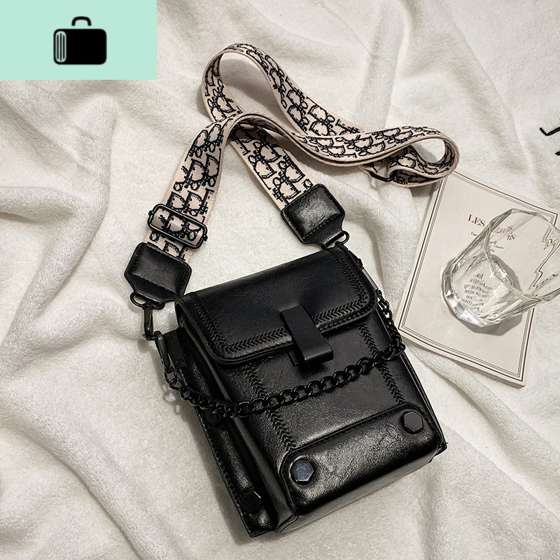 复古小包包女宽肩带女包水桶包新款小众2020潮百搭网红2019斜挎包new