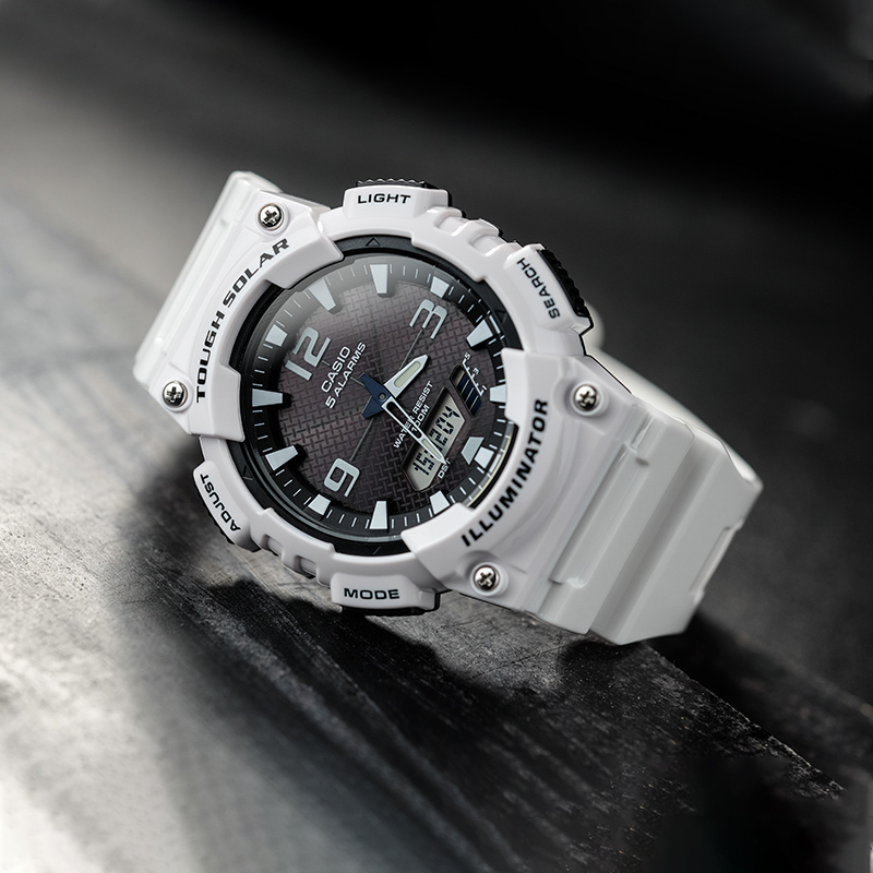 casio官方旗舰店卡西欧运动手表男 限量情侣款太阳能运动防水潮流电子小黑表正品学生石英表男生男士礼物AQ-S810