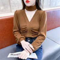 权小威 2022秋冬季新款V领围脖打底衫女设计感小众洋气褶皱小衫上衣