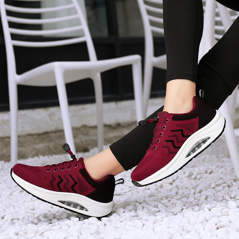 春季妈妈鞋新款中老年女鞋软底摇摇鞋轻便广场舞鞋气垫鞋wdx002