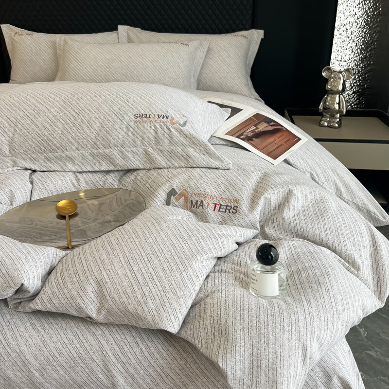 悠梦嘉居 全棉长绒棉磨毛刺绣四件套 1.5/1.8床可使用 被套+床单+枕套*2 中性灰 YJ-14569高清大图