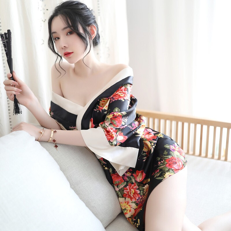 长夜漫漫 女式情趣睡衣性感透视日本和服挑豆伙辣机情樱花情趣内衣 女士套装开档免脱清新印花新娘结婚睡袍浴袍两性成人用品高清大图