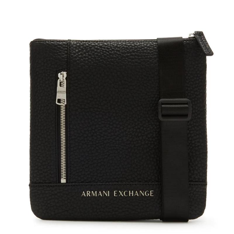Emporio Armani2025新款男包经典商务百搭单肩斜挎包多功能休闲旅行包男士邮差包