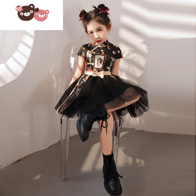 绿彩虹光国潮女童旗袍中国风秋夏季儿童礼服时装模特霸气童装走秀款