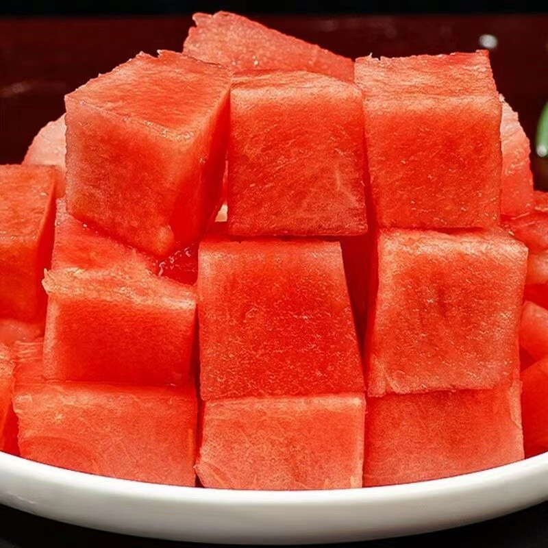 鲜木西瓜无籽8424冰糖麒麟西瓜时令新鲜水果皮薄多汁精选品质整箱1粒