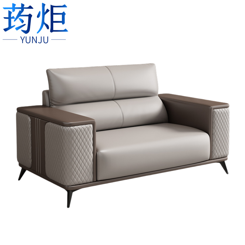 白色沙发高清大图