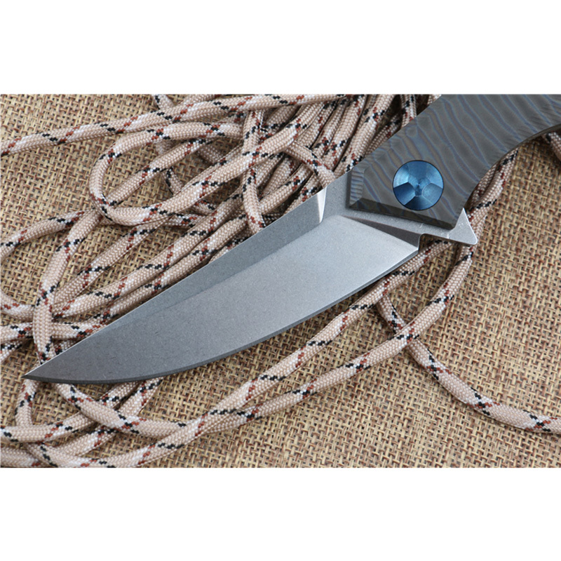 俄罗斯d2钛合金经典折叠刀 熊头蓝月弯型高硬度锋利折刀礼品小折刀