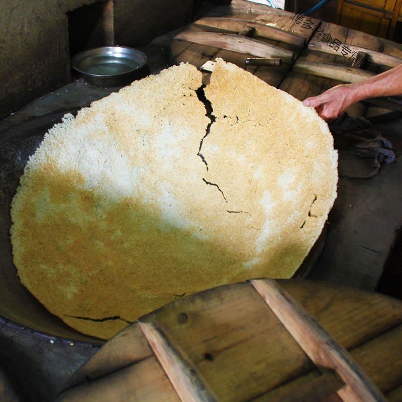 大锅非油炸大米原味零食咸味小吃柴火土灶烤图片