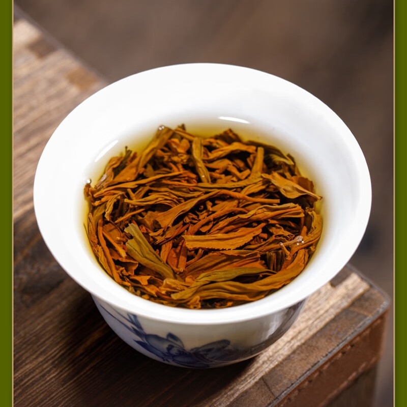 素言茶坊 蒸蒸日上水晶礼盒(正山小种)180g(15g*12罐)高清大图