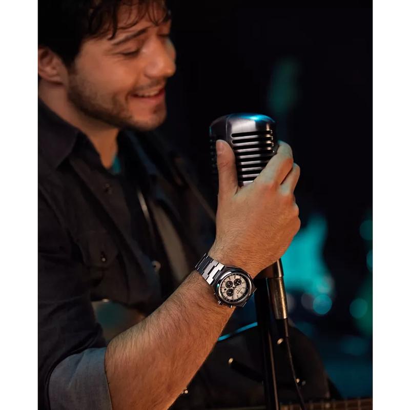 西铁城(CITIZEN)光动能钛合金男士石英计时腕表43mm防水耐刮蓝宝石镜面高清大图