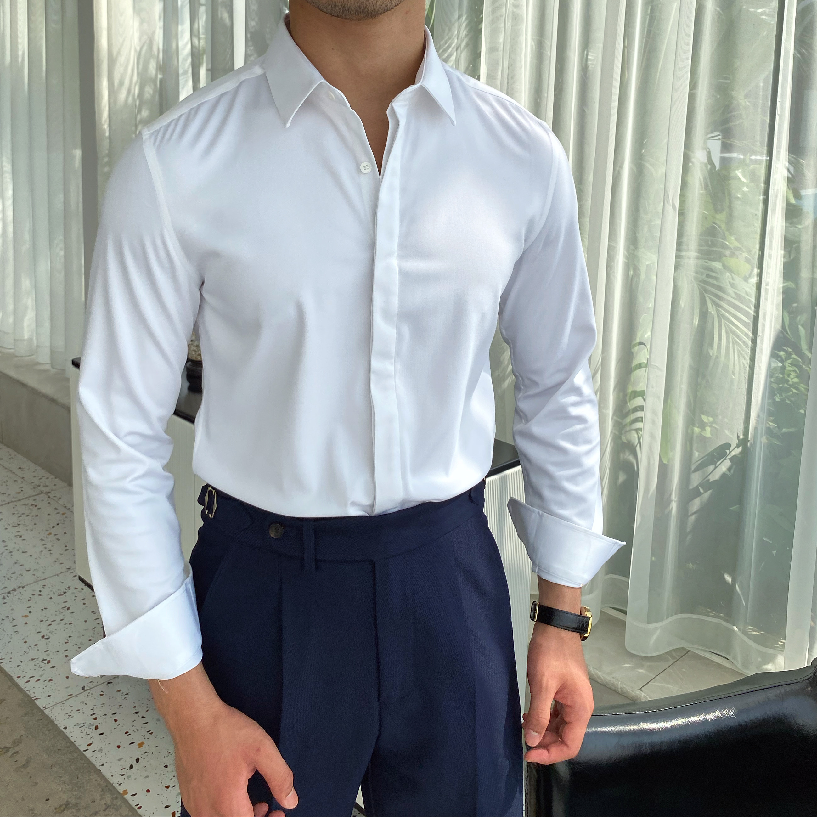 先生秋季英伦韩版气质修身衬衣青年商务休闲纯色职业衬衫潮男衬衫参数