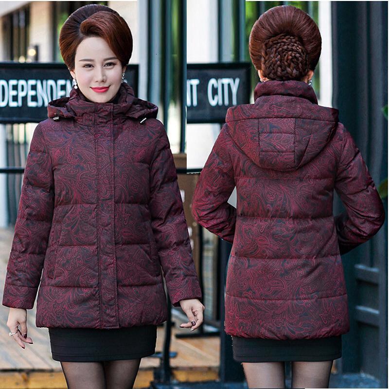 羽绒服女短款加厚大码白鸭绒妈妈装奶奶宽松外套冬季新款官方品牌女装