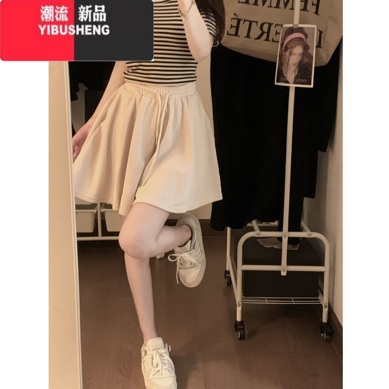 YIBUSHENG大码胖mm灰色运动裤休闲裤女季新款宽松慵懒风松紧腰短裤阔腿裤 杏色 L建议105-120斤