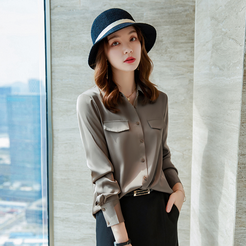 小众春秋宽松百搭复古港味垂感上衣长袖衬衣职业贵妃缎面时尚气质衬衫