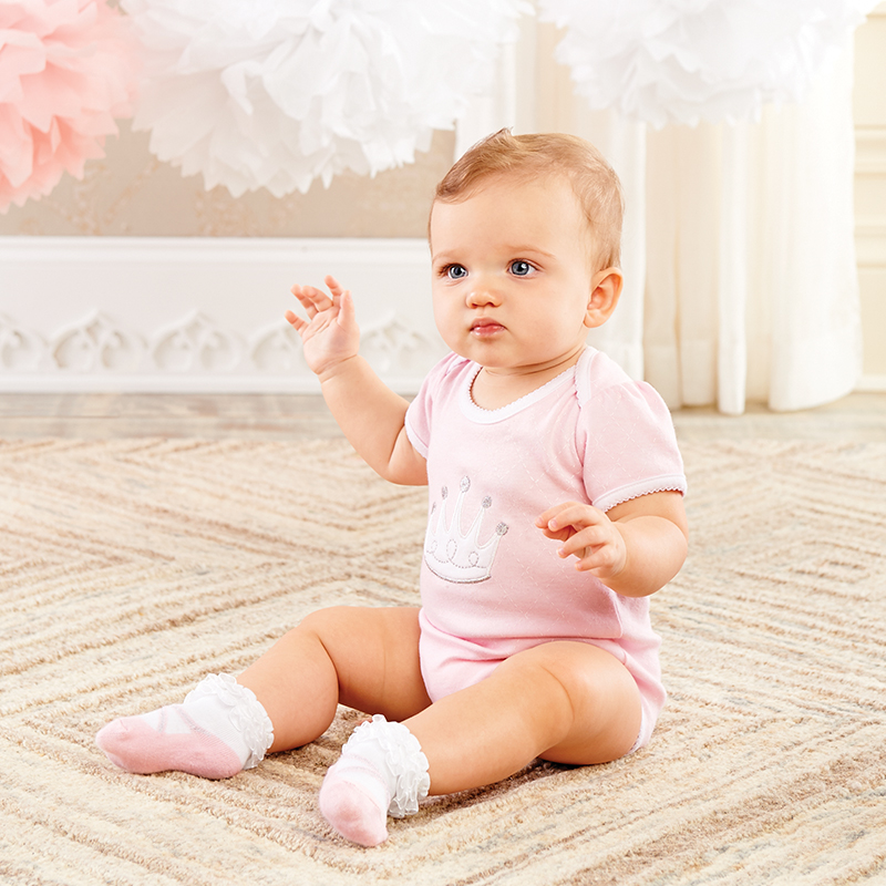 BabyAspen新生儿套装夏季纯棉宝宝三角哈衣小公主连体衣袜子礼盒