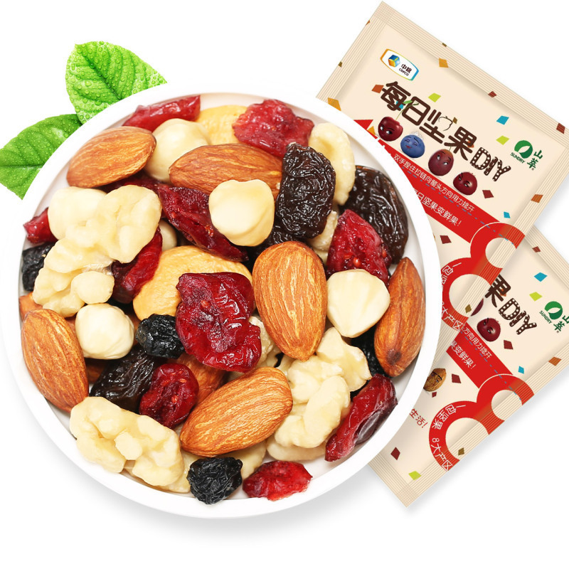中粮山萃每日DIV坚果混合果仁孕妇儿童干果坚果大礼包750g