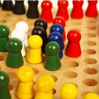 [苏宁自营]木制六角跳跳棋 儿童益智 桌面游戏棋 木制