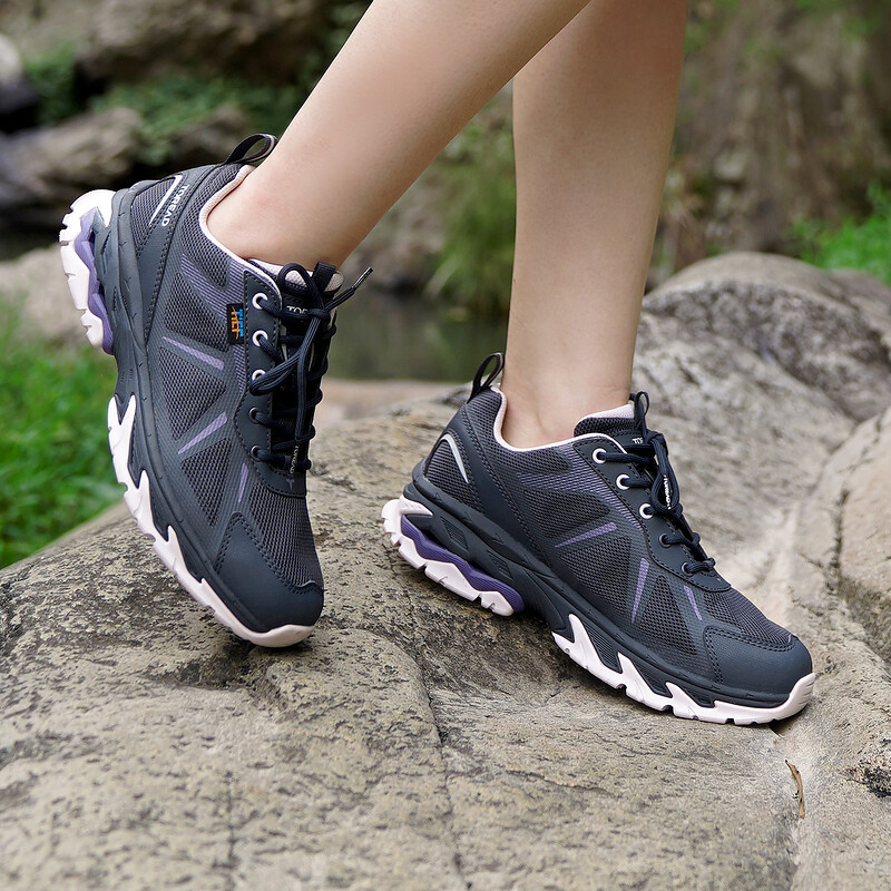 探路者防水户外鞋女鞋子登山鞋子防水徒步鞋女低帮春夏季爬山鞋防滑