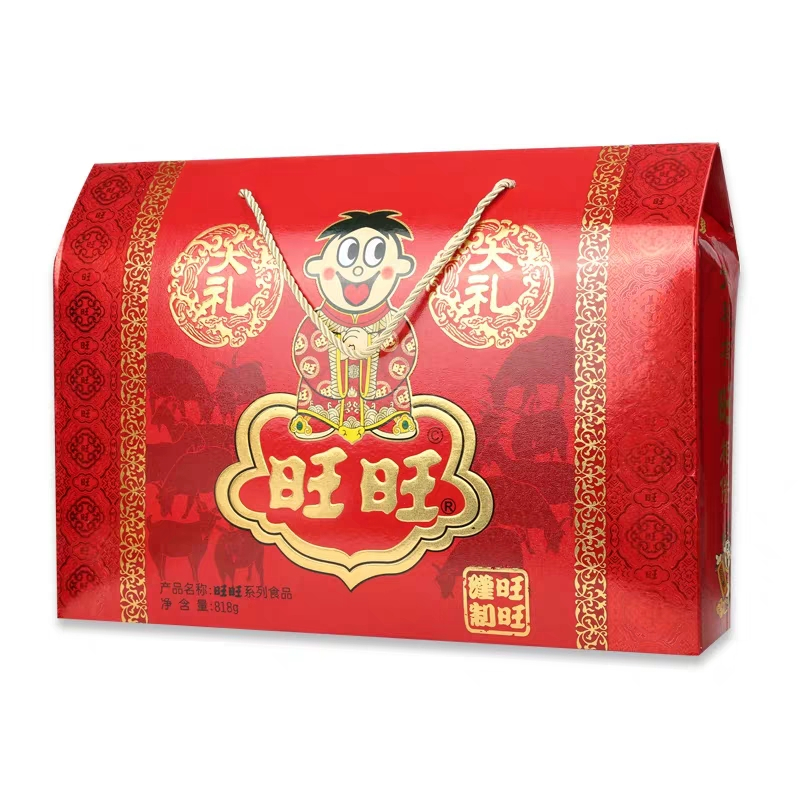 旺旺大礼包818g大礼盒年货整箱零食春节礼品批发巨型超大组合装