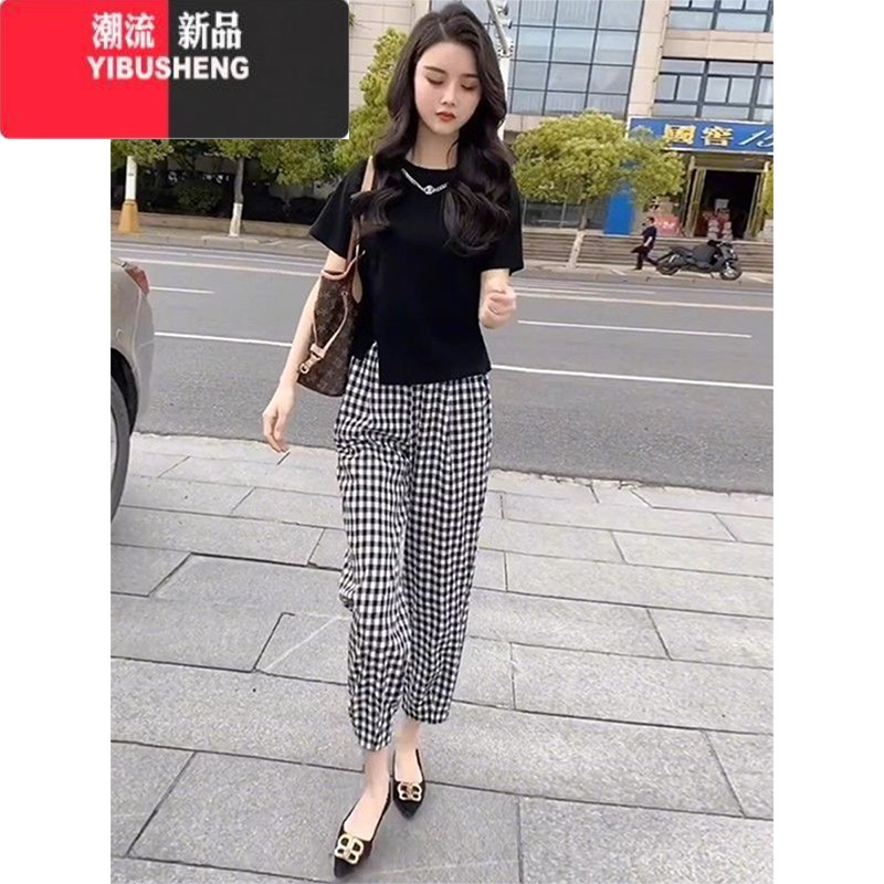 YIBUSHENG2024季新款大码显瘦哈伦休闲裤女梨型身材薄款宽松九分格子裤子