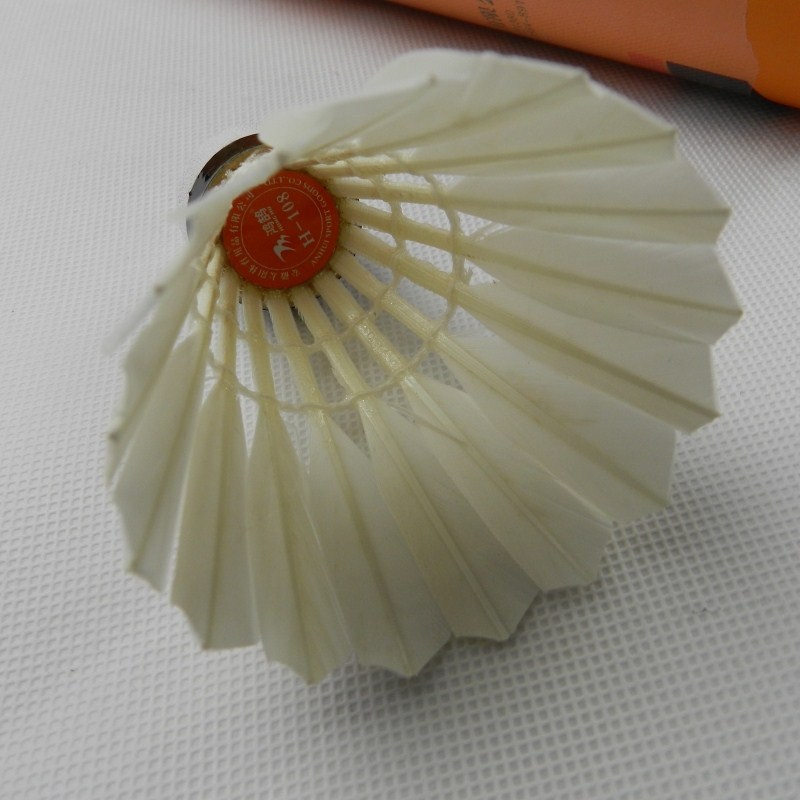 蜀天龙 羽毛球(一筒12个)