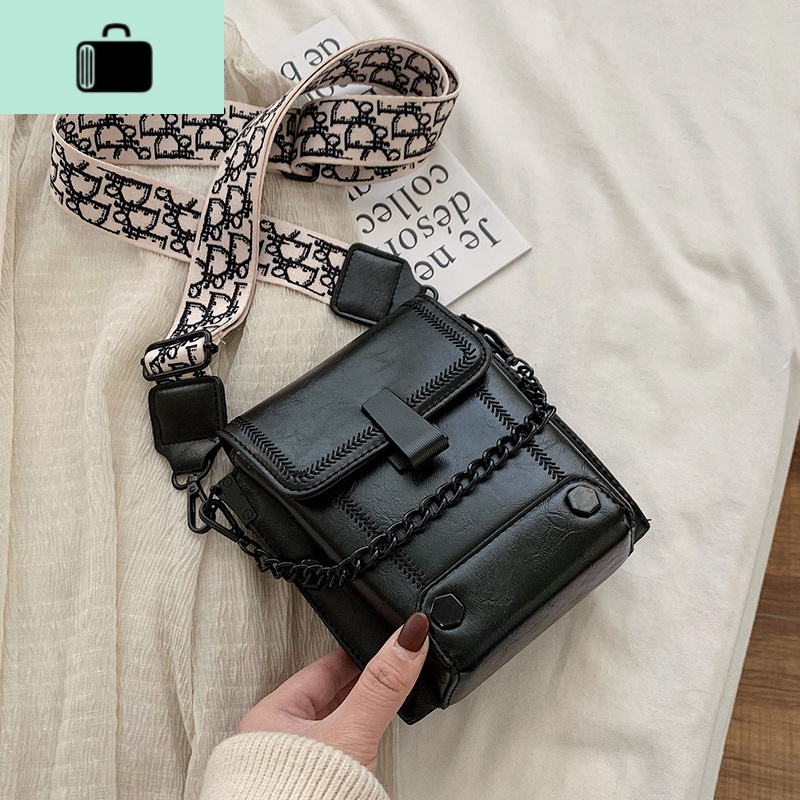 复古小包包女宽肩带女包水桶包新款小众2020潮百搭网红2019斜挎包new